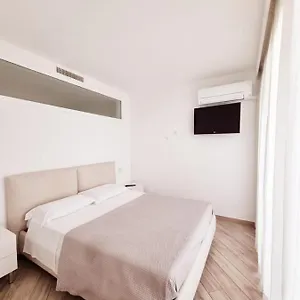  Ferienhaus Bmp Orchidea Piscina, Giardino E Con Molo
