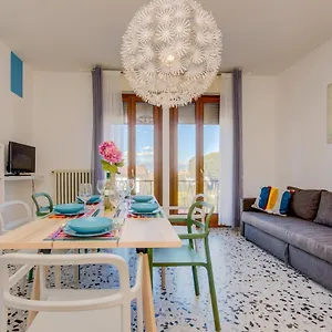  Apartment Isa